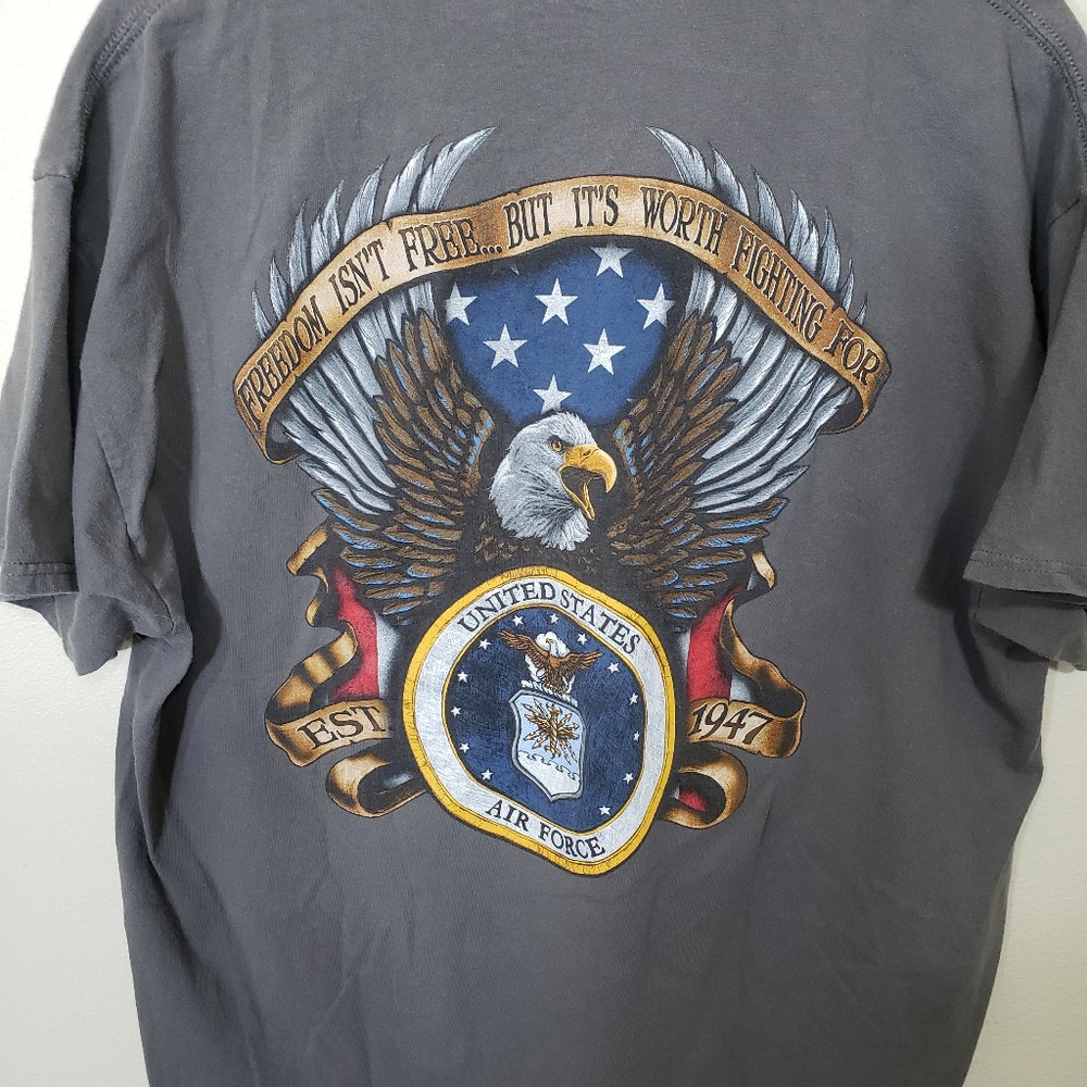 🧨🧨United States Air Force T-shirt in Large
